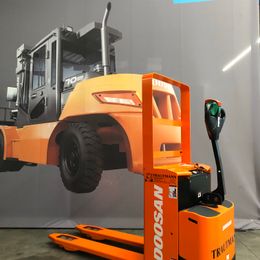Doosan Elektro Stapler mit 2000kg Tragkraft