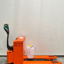 Doosan Elektro Stapler mit 1800kg Tragkraft