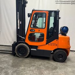 Doosan Gas Stapler mit 3000kg Tragkraft