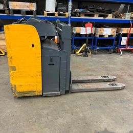 Jungheinrich ESD20 G119-166ZT Stapler / Verfügbar Jungheinrich Elektro Stapler mit 2000kg Tragkraft