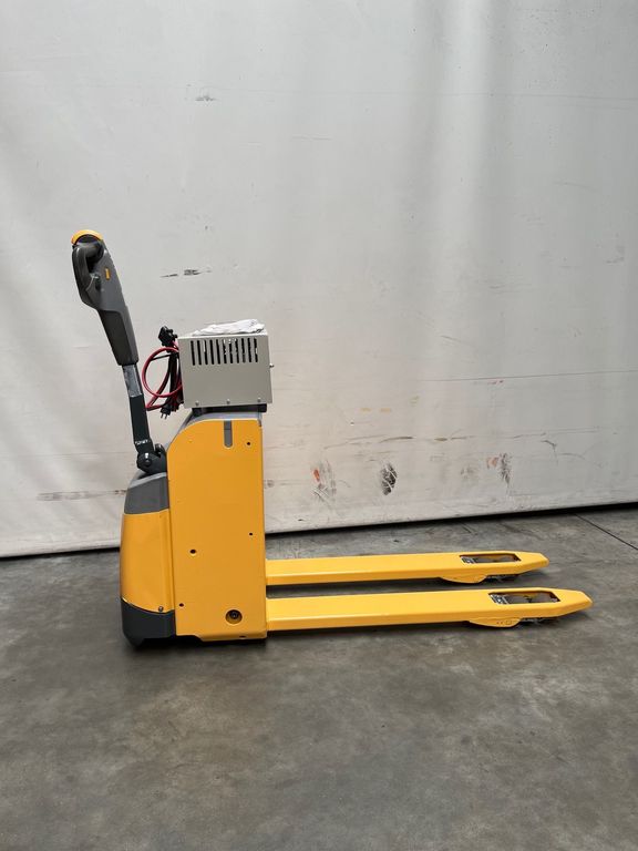 Atlet PLL200N Stapler / Verfügbar Atlet Elektro Stapler mit 2000kg Tragkraft