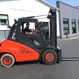 Linde Diesel Stapler mit 5000kg Tragkraft