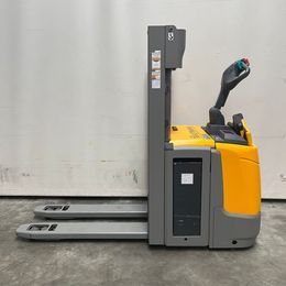 Jungheinrich ERC 214z Stapler / Verfügbar Jungheinrich Elektro Stapler mit 1400kg Tragkraft